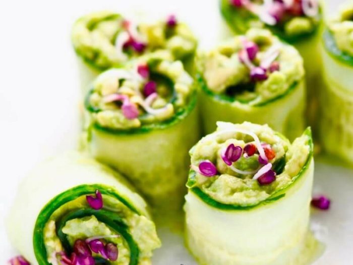 Agurkeruller med radisespirer og guacamole FRISKE SPIRER
